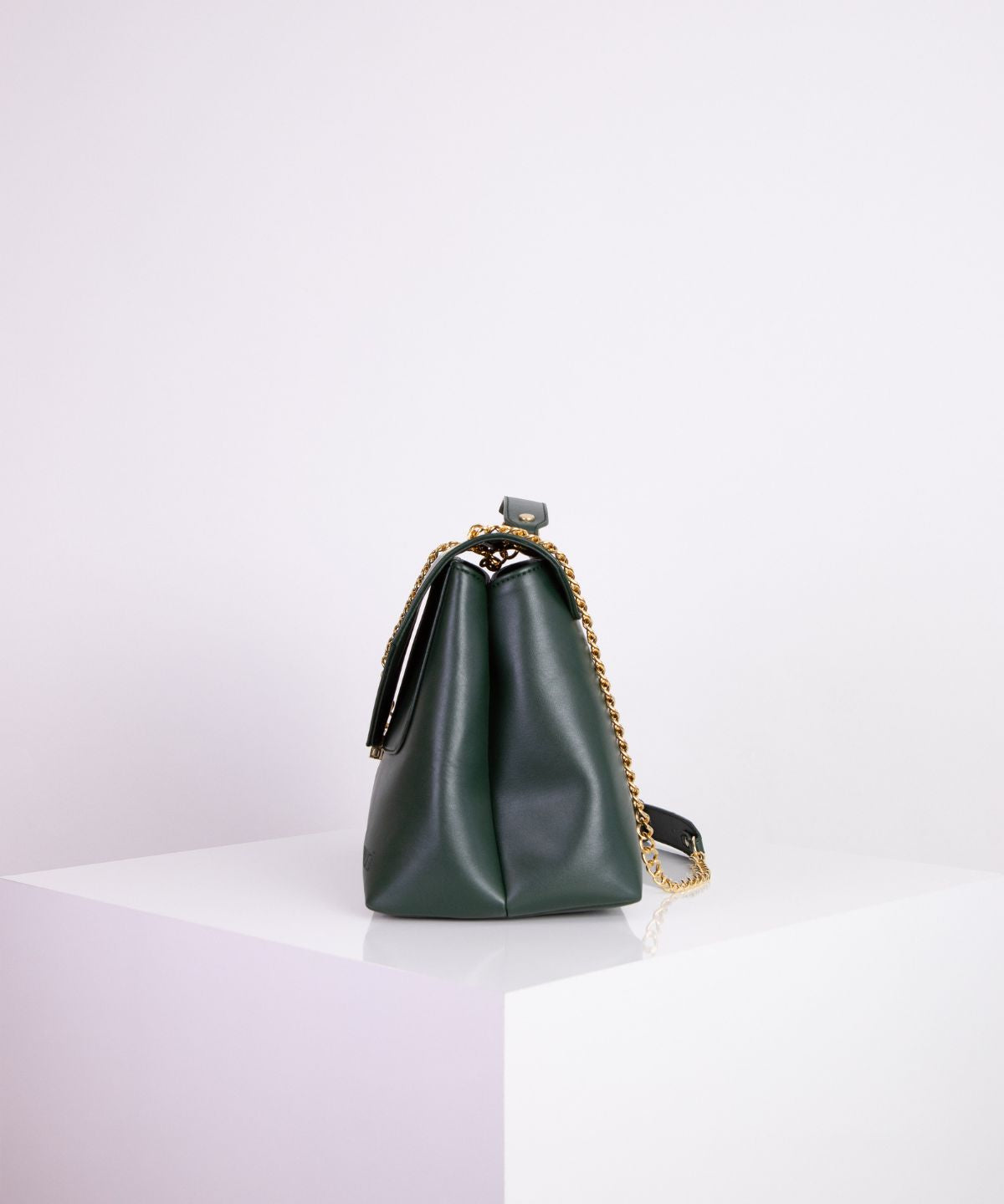 Emerald green shoulder outlet bag